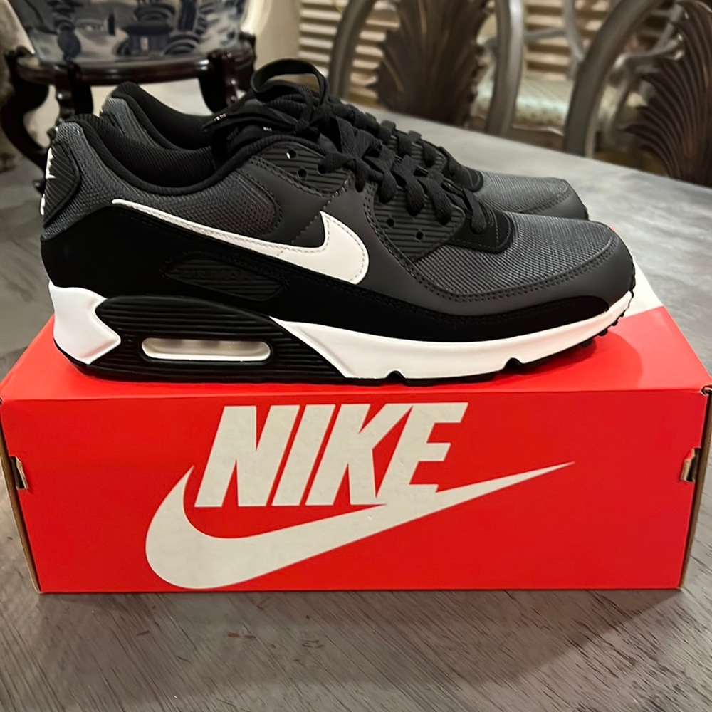 Nike Air Max 90